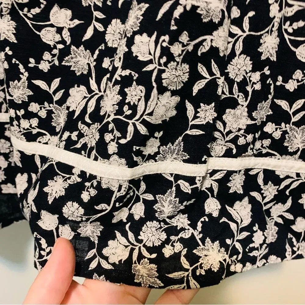 Old Navy Split Neck Boho Top Relaxed Floral Black and White peasant size xxl